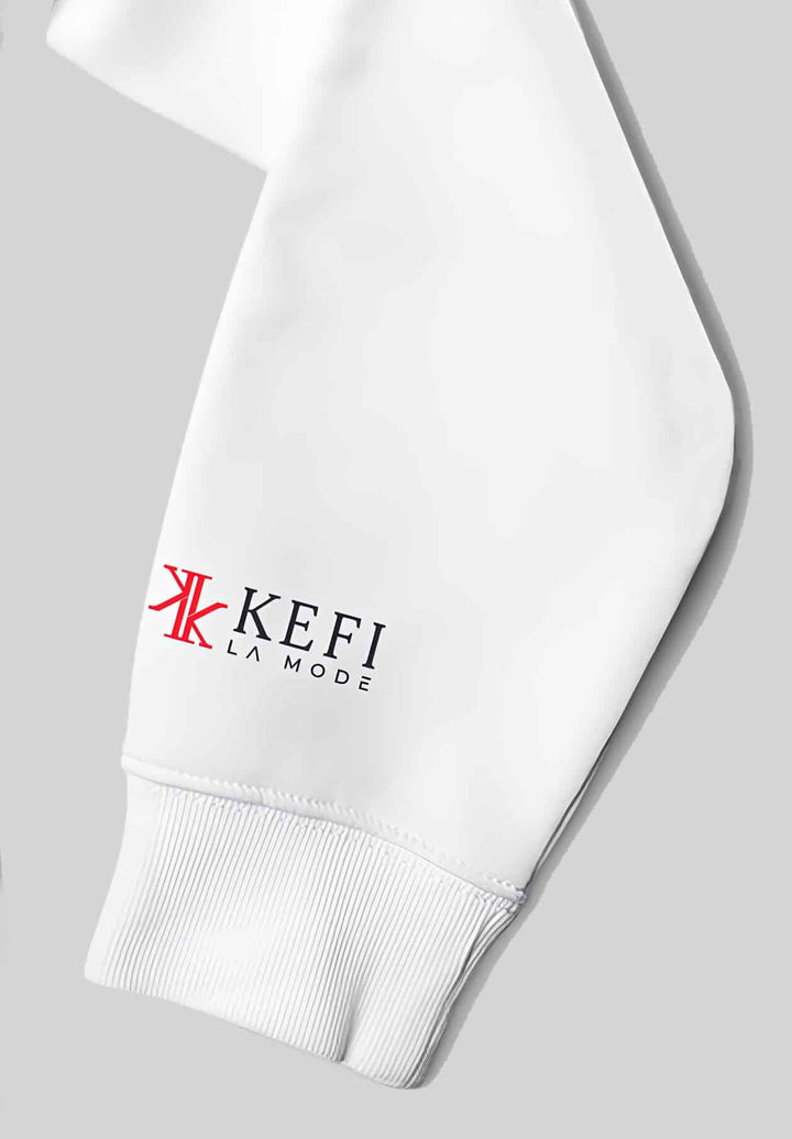 The contemporary charm of the white hoodie is elevated by the addition of a red Kefi logo on the sleeve.