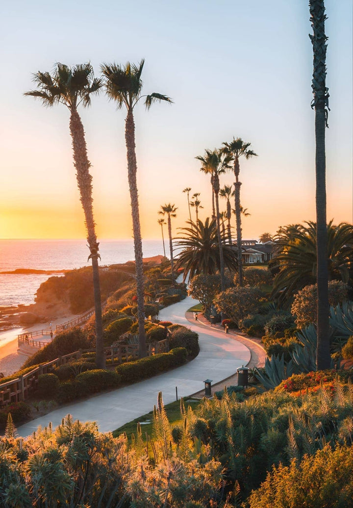 Experience the exquisite entrance to Treasure Island Park's beach promenade on Wesley Drive in Laguna Beach, where a serene marine ambiance awaits.